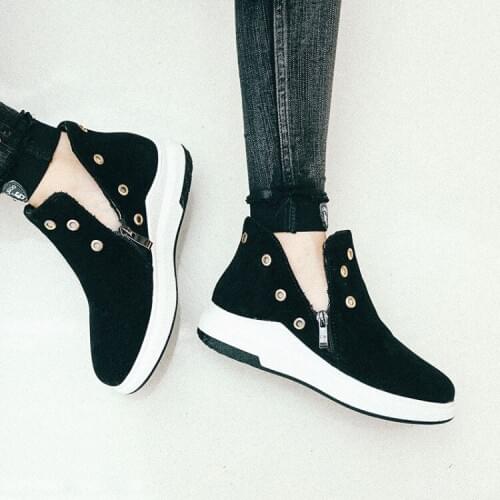 Big Size European and American wind round head muffin bottom willow nail waterproof platform boots