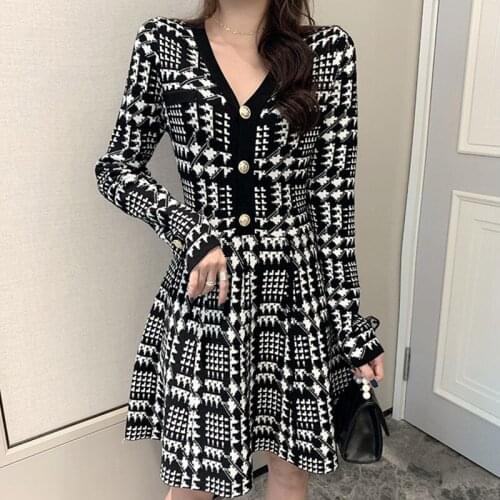 Plus Size Womens Autumn and Winter New Small Fragrance Wind Was Thin V-neck Houndstooth High Waist Knitted Sweater Dresses