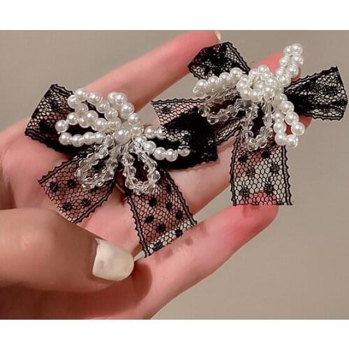 VSnow Fashion Lace Bow-knot Crystal Faux Pearl Dangle Earring for Women Hollow Out Black White Beaded Earring Jewelry Pendientes