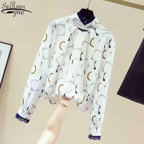 New Chiffon Blouse Womens Pullover Stand Collar Long Sleeve Bottoming Shirt Womens White Stitching Lace Shirts Feminine 11170