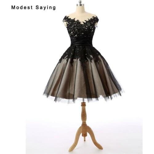 New Arrival 2017 Elegant Black Lace Cocktail Dresses with Open Back for Girls Formal Party Prom Gowns Mini vestidos de coctel