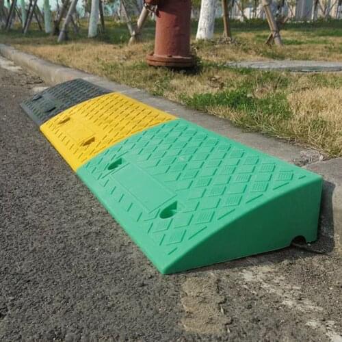 Car Threshold Ramp Plastic Portable Curb Ramp With Textured Surface For 6-8CM Height Steps For Driveway Loading Dock Sidewalk