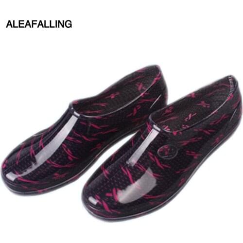 Aleafalling Rain Boots British Women"s Platform Waterproof Motorcycle Flat All-season Garden Ankle Good Boots Girs Shoes W062