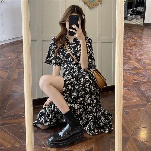 2021 new temperament V-neck skirt chiffon floral dress summer