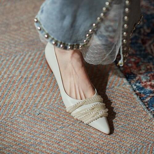 2021 spring new French retro pearl pointed flat shallow mouth all-match temperament single shoes women
