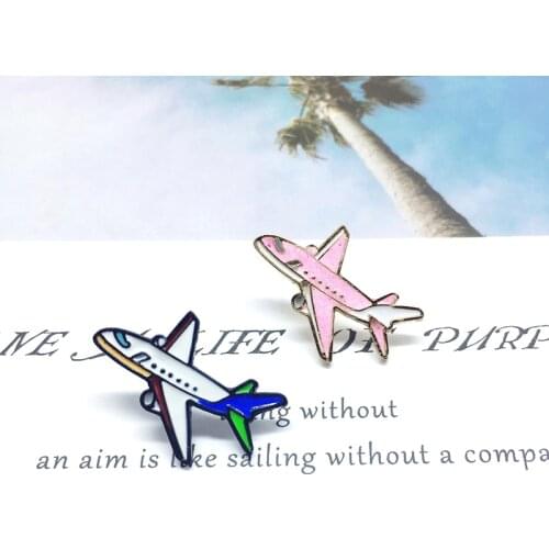 New personality blue pink airplane metal badge pin globe flying universe cartoon airplane children like brooch gift