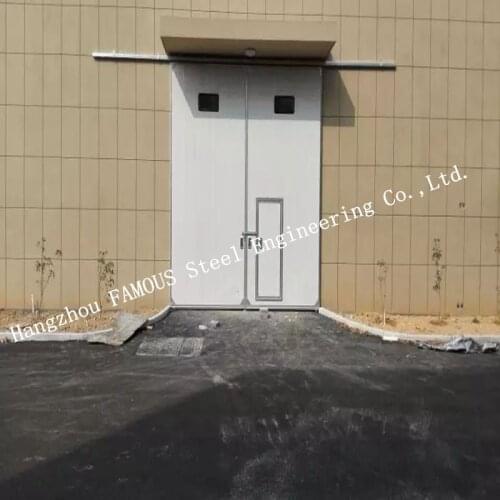 Sectional Industrial Horizontal Sliding Doors with Access Pedestrian Door For Workshop
