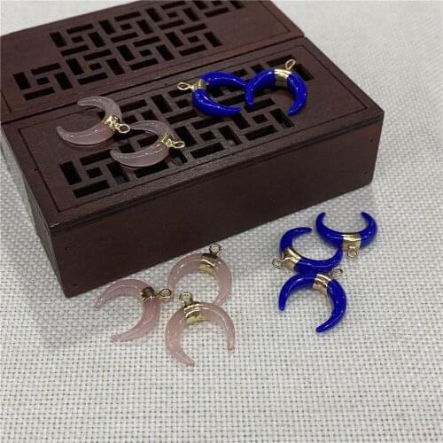 Natural Stone Moon Shaped Resin Pendant Light Pink Blue DIY Jewelry Making Handmade Jewelry Necklace Pendant Accessories3pcs/bag