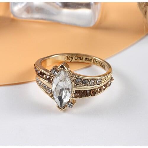 Inlaid Horse Eye Zircon Rings Womens Rings Fashionable Charm Banquet Engagement Rings For Girlfriends Birthday Gift