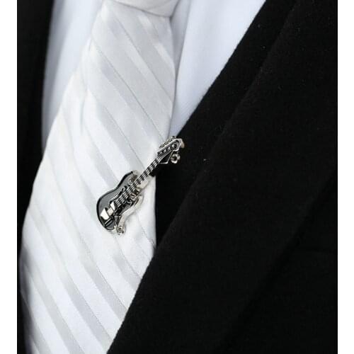 DoreenBeads Fashion Alloy Gold Black Metal Tie Clips Violin Style Cheap Trendy Gift For Men Casual Accessories,1 Piece 2018 New