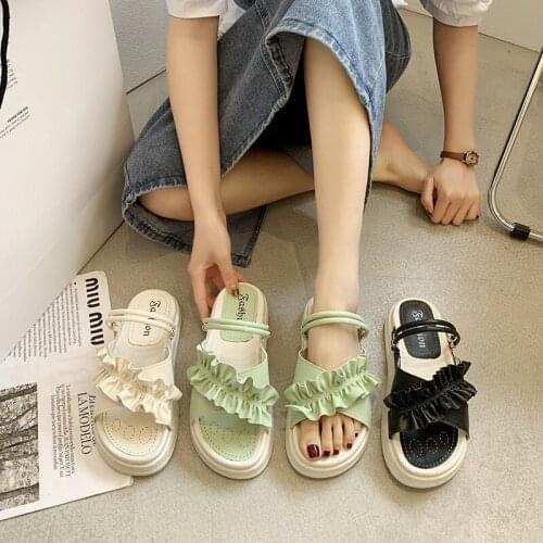 2021 Outside Summer The New Modern Slippers Women Ruffles Fashion Thick Bottom Two Wear Sandals Korean Style Med 3cm-5cm Solid