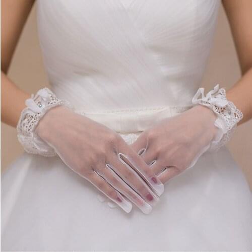 Elegant Tulle Gloves with Lace Party Prom Wedding Bride Wrist Length Mittens Bridal Wedding Accessories