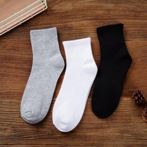 Pure Color, Fresh, Simple, Thickened Cotton Mens Middle Tube Socks, Warm in Autumn and Winter, Anti Friction Mens Socks