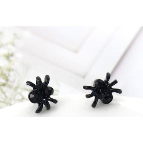 Black spider earrings Unusual Punk Style Vivid Black Spider Animal Earring Cool girl creative jewelry personality gift