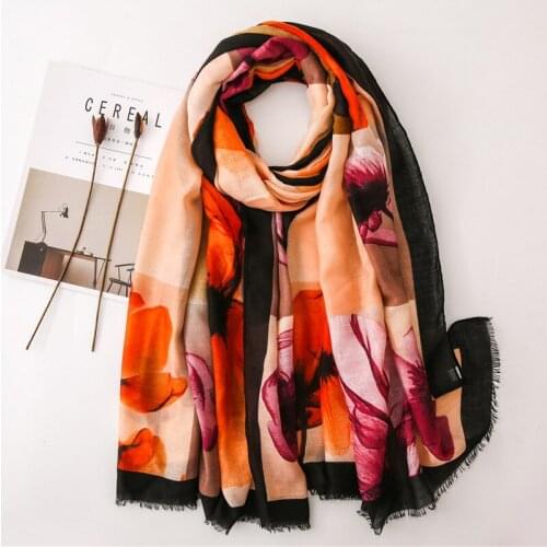 Autumn and winter Women Multicolor Print Cotton and linen Shawl Ethnic style Tassels blanket scarf lady Seaside beach silk Scarf