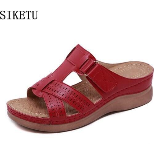 SIKETU New Summer Womens Slippers Classic Retro Soft Leather Slope With Mom Sandals Outdoor Walking Beach Womens Slippers