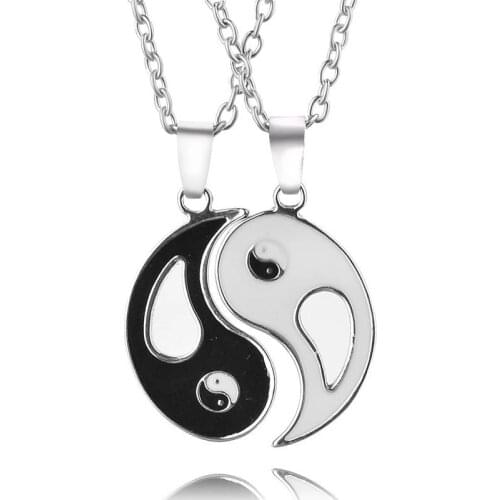 Yin Yang Two-Piece Best Friend China Tai Chi Bagua Alloy Pendant Necklace Chain Couple Jewelry Accessories Wholesale