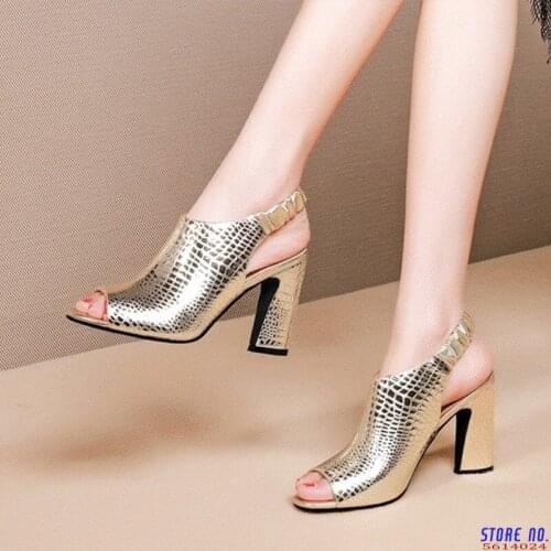 Thick Heels Sandals Woman Peep Toe Fashion Slip On Black Strap Ladies Shoes Pleated Platform Female Sandals Summer 2021