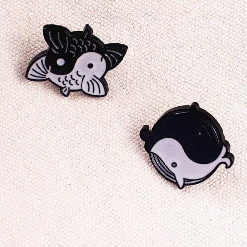 Black And White Animals Zinc Alloy Pin Badge On Backpack Brooch Cartoon Pins For Clothing Broche For Gift Badges For Clothes