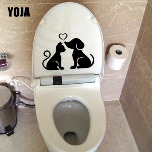 YOJA 22.8X15.9CM Cat And Dog Pet Home Decor Wall Sticker Toilet Decal Animals Love T5-1595