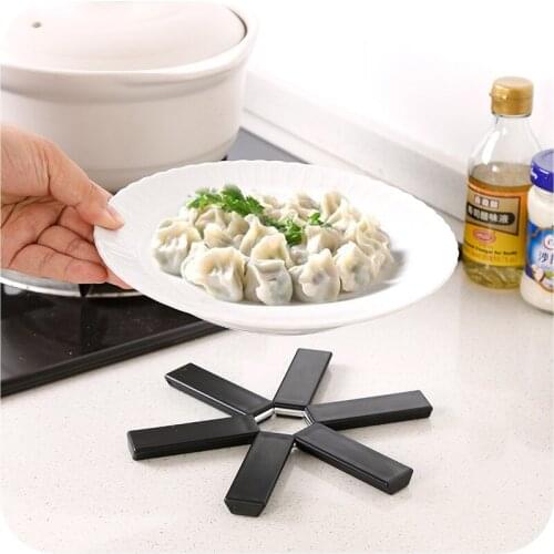 2 Sets Creative Folding Place Mat Set 2pcs/Set Shaped Fan Noodle Coaster Insulation Pot Bowl Pad Kitchenware Table Cover