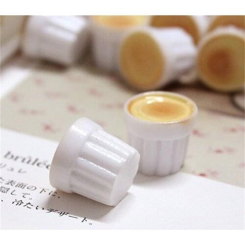 Julie Wang 10PCS Resin Egg Pudding Charms Artificial Food Pendant Keychain Jewelry Making Accessory Table Table Decor