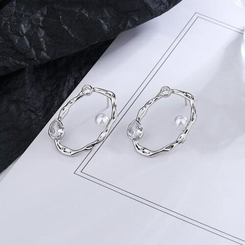 Women Jewelry Geometric Earrings 2021 New Design High Quality Shiny Crystal Simulated Pearl Metal Earrings For Women Gifts