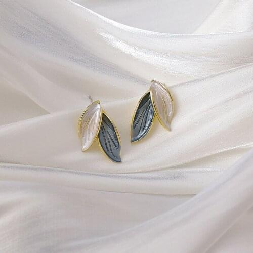 French Retro Simple Blue And White Contrast Tree Leaf Earrings Cute Elegant Plant Stud Ear Jewelry For Women