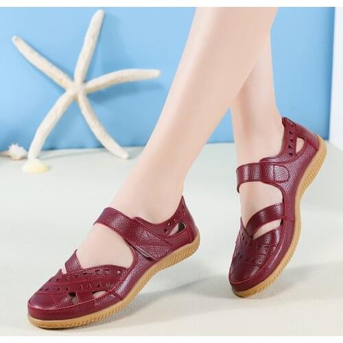 New Genuine Leather Womens Summer Sandals Cut-Outs Woman Flats Shoes Breathable Female Beach Loafers Soft Mother Shoe