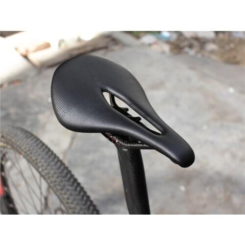 Carbon+Leather Road Bike Saddle MTB Bicycle Saddles PU Ultralight Breathable Soft Mountain Bike Racing Saddle