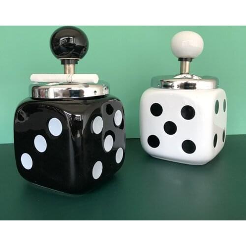 High capacity dice shape Black white Ceramics Ashtray with Lid Home Decoration Accessories Creative Gadget March 8 Gift