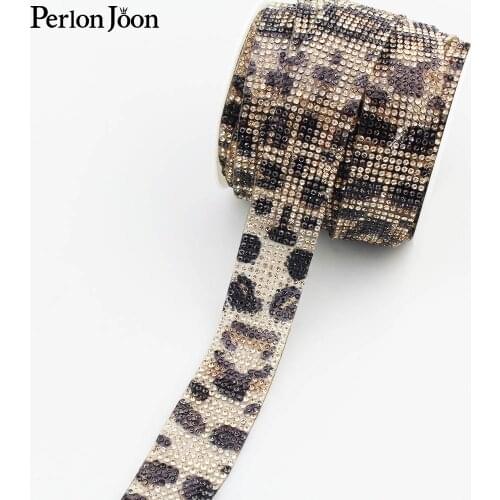 Hot sale 2.8cm width rhinestone print leopard webbing flashing leopard Hot Rhinestone trap clothing shoes decorative straps TR50