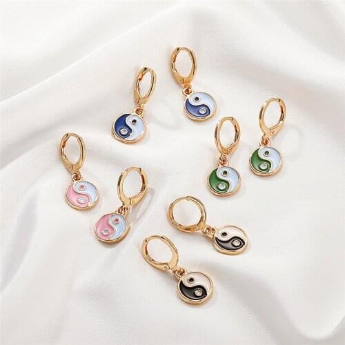 Hot Sell Ying Yang Round Pendant Earrings For Women Girls Fashion Classic Taiji Geometric Shaped Stud Ear Jewelry Party Gifts