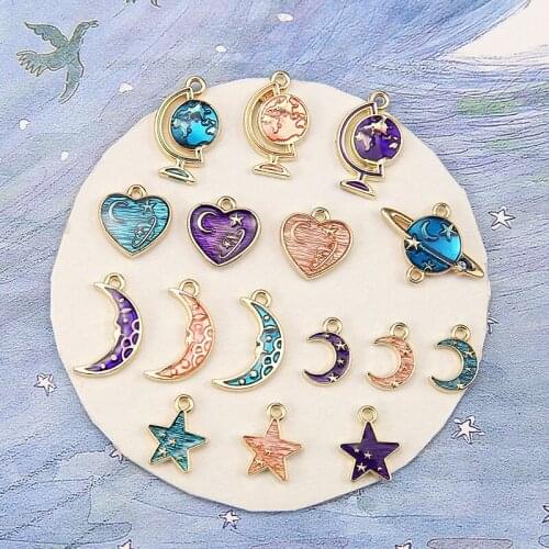 Newest 50pcs/Lot Glitter Enamel Alloy Charms Fashion Earth Ball Heart Saturn Moon Star Shape Gold Tone Oil Drop Mini Pendants