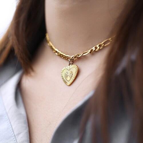 Fashion Women Girl Pendant Necklace 5mm Gold Color Stainless Steel Figaro Chain Heart Shaped Pendant Gift for Girlfriend DDN193