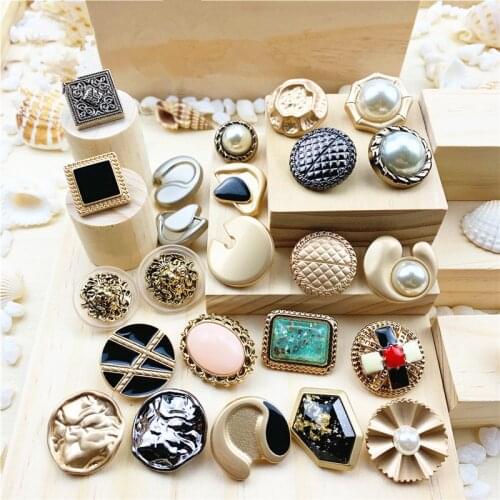 6pcs Pearl Metal Button Gold for Clothing 25mm Lion Head Button Decorative DIY Sweater Coat Decoration Shirt Sewing Accessories