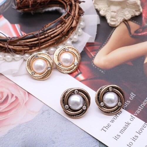 Retro Earring Pearl Irregular Brincos Exquisite Crystal Alloy Curly Personality Party Decoration