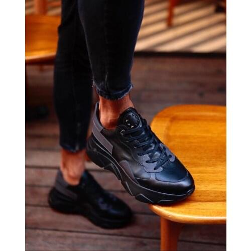 Black Men Casual Shoes Men Sneakers Lightweight Comfortable Breathable Walking Sneakers Leather Men Sport Shoes Black Sneaker