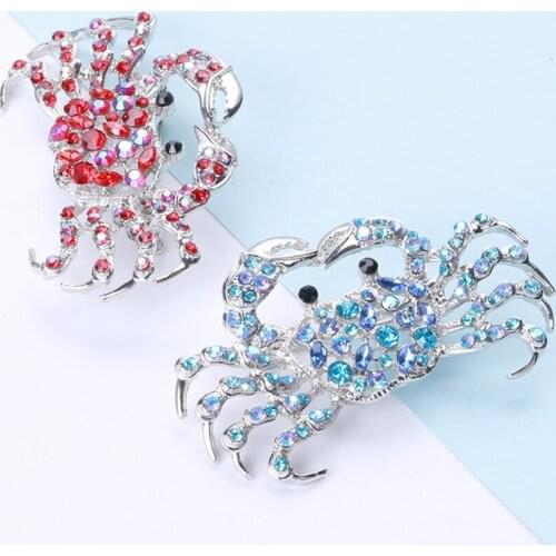 2021 Korean Fashion Jewelry Trend Silver Plated Cute Crystal Rhinestone Crab Brooch Broches Vintage Animal Brooches For Women