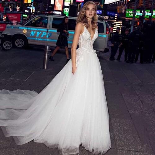 Eightree A Line Wedding Dresses V Neck Lace Appliques Wedding Gowns Spaghetti Straps Backless Bride Dress Vestidos De Novia