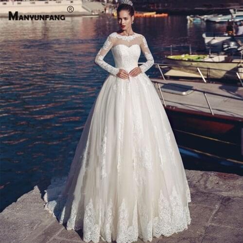 2021 Hot Sale O-Neck Full Sleeve Court Train Wedding Dress for Women Luxury Backless Embroidery Appliques Tulle Bridal Ball Gown