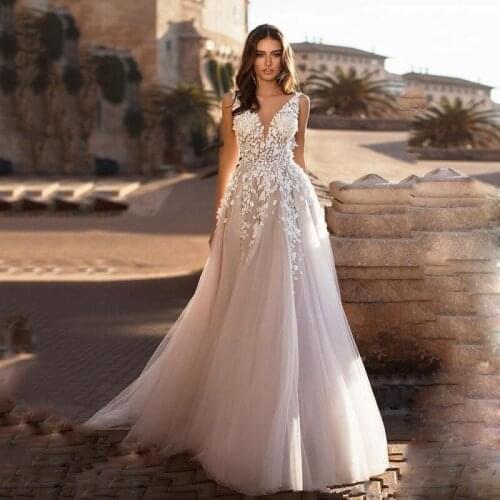 Boho Wedding Dress Beach Bridal Dress Sleeveless Appliques Lace Open Back Bohemian Wedding Gowns vestido novias