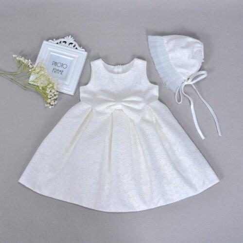 2016 Baby Girls Lace Christening Gown Dress For Newborn Baby Summer Kids Princess Flower Tutu Dresses Free Shipping