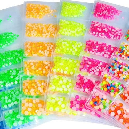 6 Grids/Bag Nail Art Rhinestones Mix SS6-SS20 Size 7 Colors Fluorescent Light Luminous Nail Flat Drill Neon Decorations FE#84