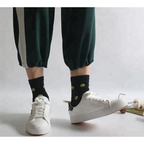 DONG AI Women Lovely Smile Socks Japanese Style New Arrival Fashion Popular Cotton Comfortable Casual Ankle Socks 2019 Hot Sale