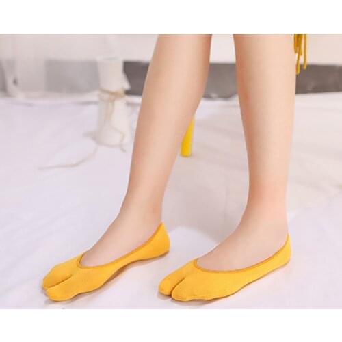 2 pairs Summer Split Toe Tabi Socks Women Sportswear Comfy Invisible Yoga Socks Lady Casual active wear cotton Low Cut Socks