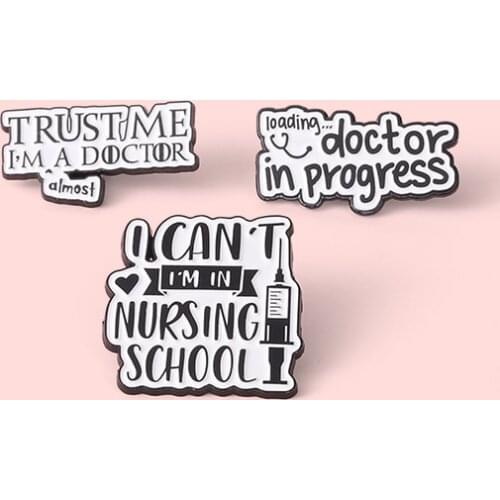 Creative Cartoon Doctor Nurse Metal Enamel Brooch Fashion Cute Stethoscope Syringe Badge Personality Lapel Backpack Jewelry Gift