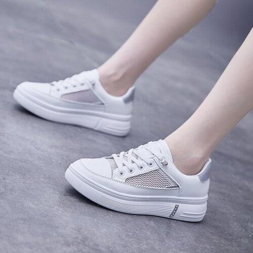 2021 New Womens Trend Student Board Shoes Women Sneakers Spring Autumn Comfortable Light Low White Women Vulcanize Shoes