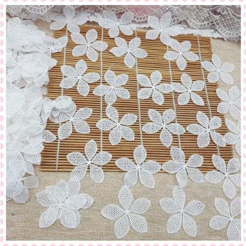 630Pcs 55mm Flower Embroidery White Lace Applique Patches Floral Sew On Patch Costume For Clothes Bag Shoes Dress Diy Decor
