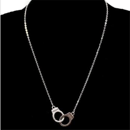 Fashion Handcuff Pendant Necklace Street Style Metal Chain Clavicle Necklaces for Women Hip Hop Style Jewelry Gift